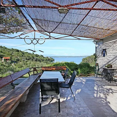 Nyaraló House Nova
